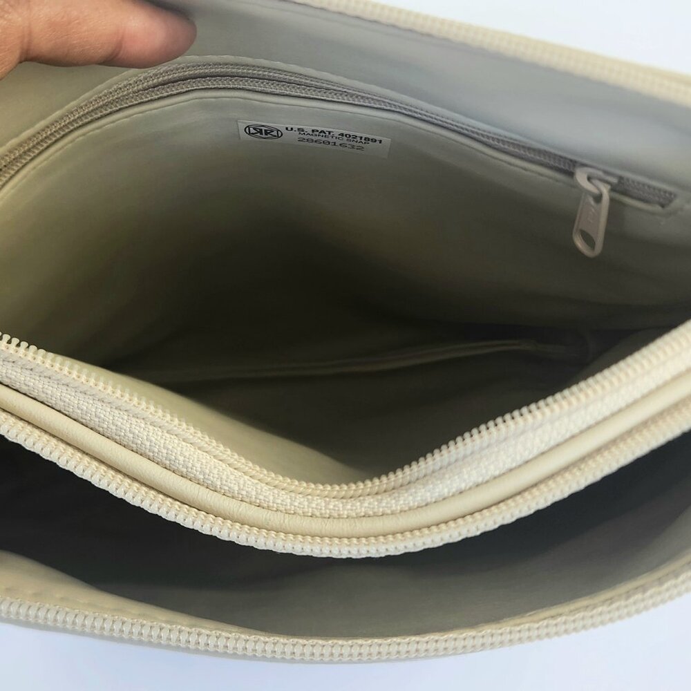 Vintage - Off-white - Genuine Leather Shoulder Bag - Made in Korea - Picture 7 of 12